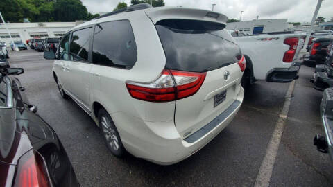 2017 Toyota Sienna