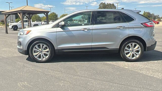 2022 Ford Edge Titanium