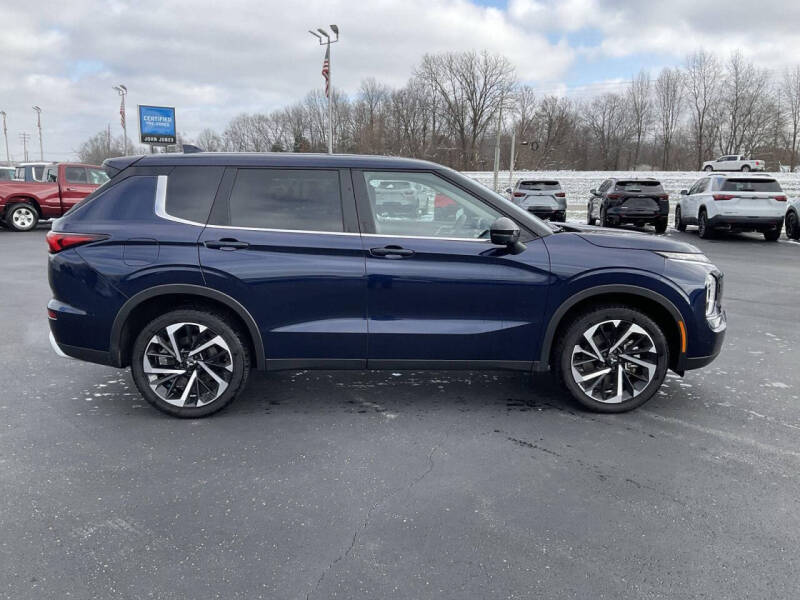 2022 Mitsubishi Outlander SE