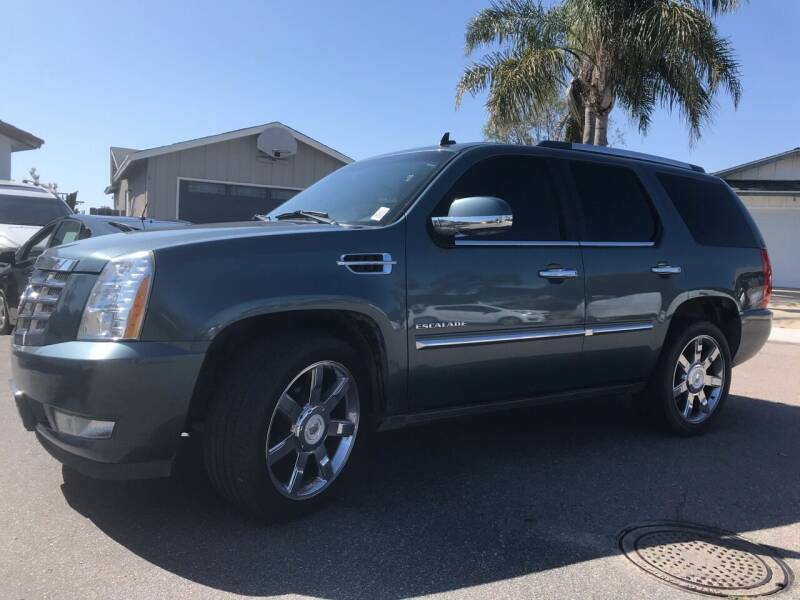 2010 Cadillac Escalade for sale at CALIFORNIA AUTO GROUP in San Diego CA