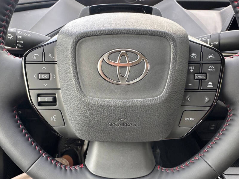 2025 Toyota Prius Plug-in Hybrid