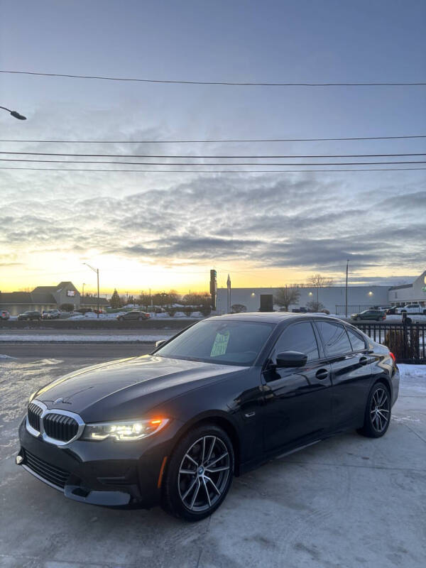 2022 BMW 3 Series 330e