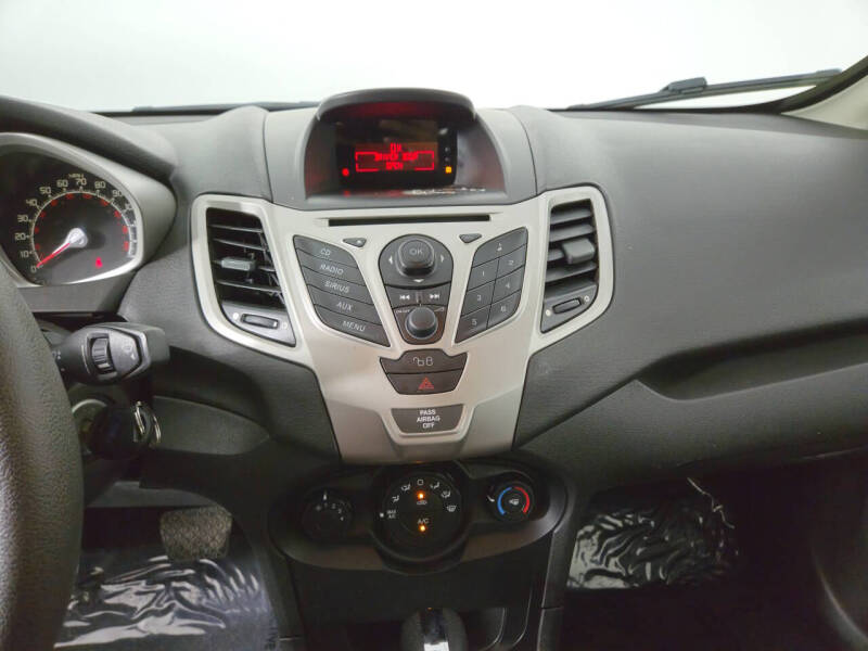 2012 Ford Fiesta SE