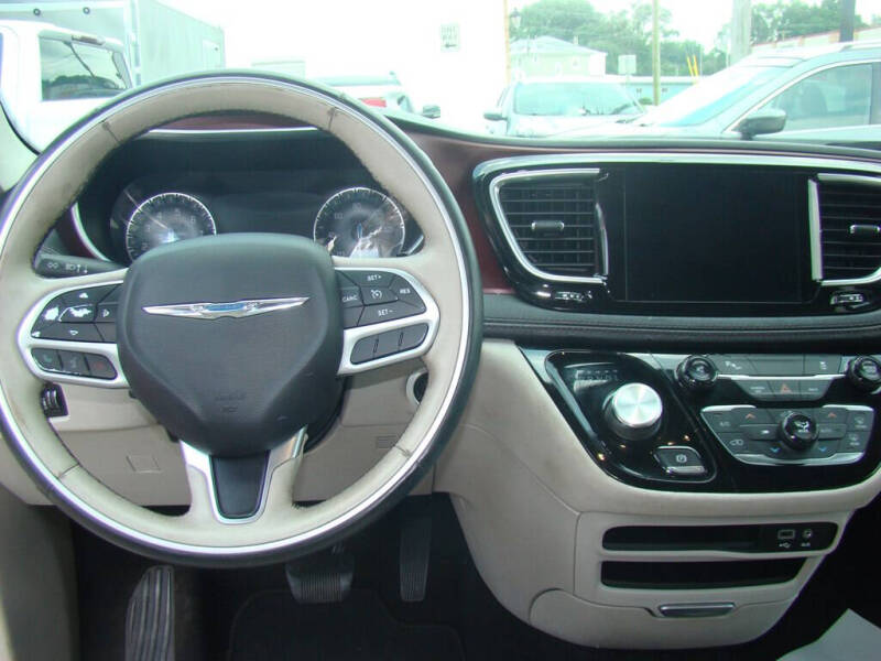 2017 Chrysler Pacifica Limited
