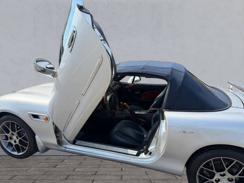 2004 Mazda MX-5 Miata