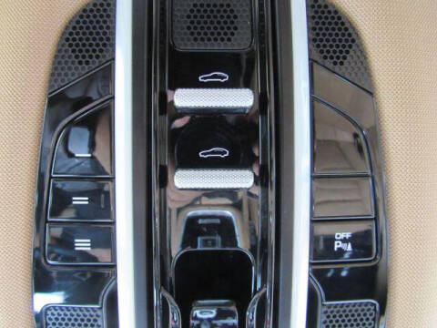 2019 Porsche Panamera 4