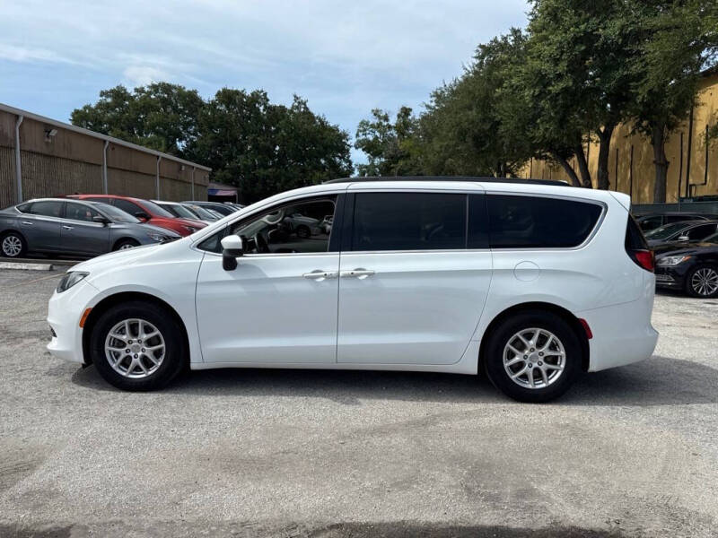 2020 Chrysler Voyager LXi