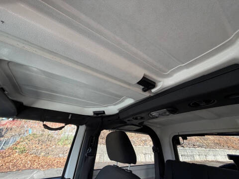 2017 Jeep Wrangler Willys Wheeler W