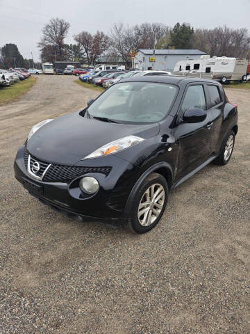 2012 Nissan JUKE for sale at D & T AUTO INC in Columbus MN