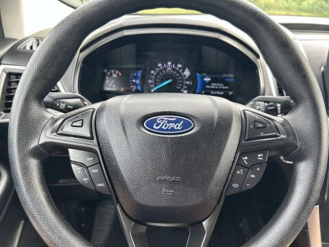 2023 Ford Edge SE