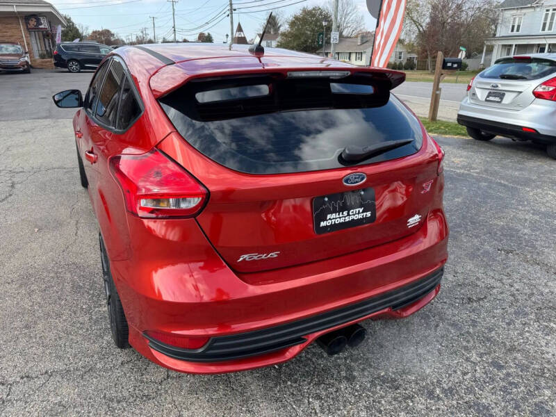 2018 Ford Focus ST