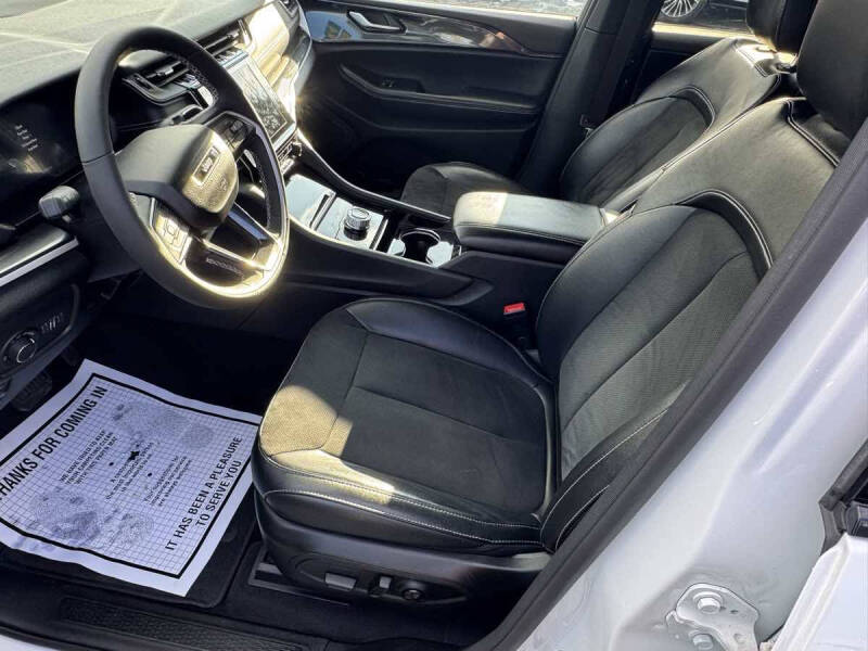 2023 Jeep Grand Cherokee L Altitude