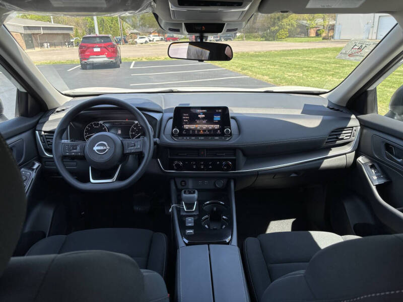2024 Nissan Rogue S