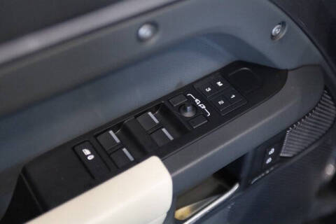 2023 Land Rover Defender 110 X-Dynamic SE