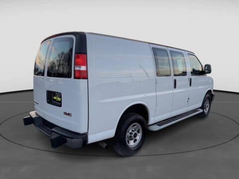 2024 GMC Savana 2500