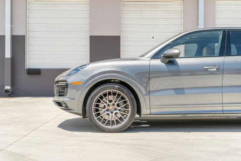 2023 Porsche Cayenne