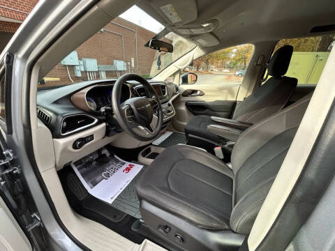 2018 Chrysler Pacifica LX