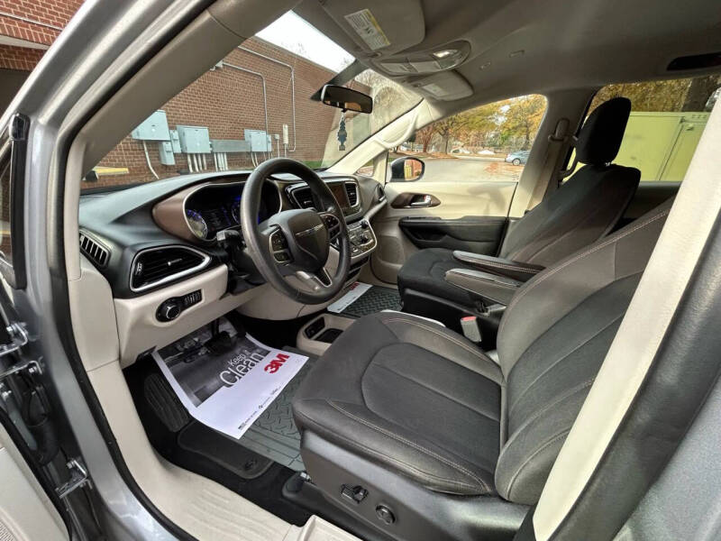 2018 Chrysler Pacifica LX