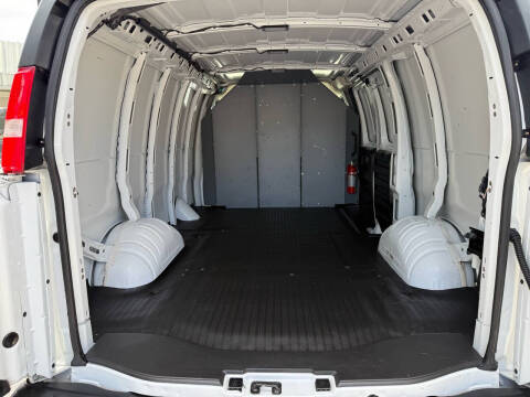 2021 Chevrolet Express 2500