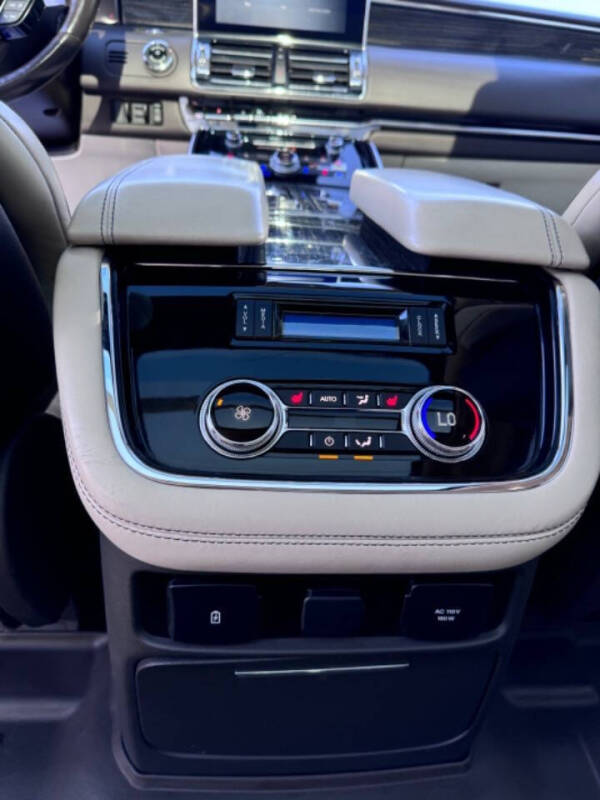 2018 Lincoln Navigator L Black Label