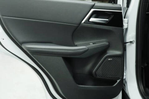 2026 Mitsubishi Outlander LE