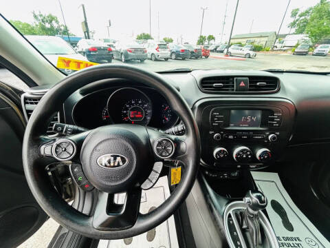 2015 Kia Soul +