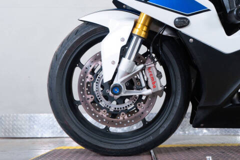 2014 BMW HP 4