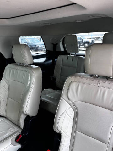 2017 Ford Explorer Platinum