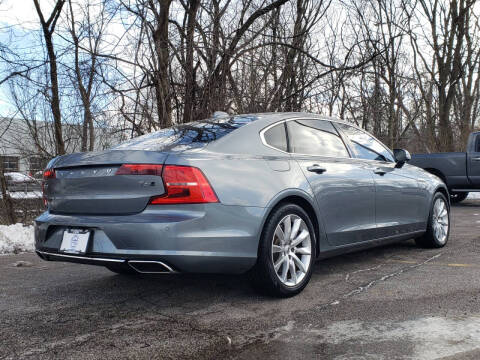 2018 Volvo S90 T6 Momentum