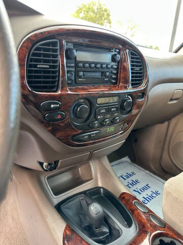 2002 Toyota Sequoia SR5