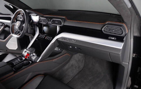 2020 Lamborghini Urus