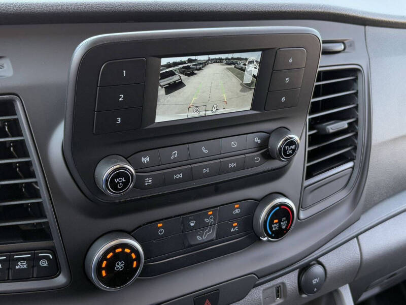 2025 Ford Transit 250