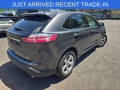 2020 Ford Edge SE