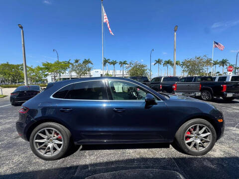2017 Porsche Macan