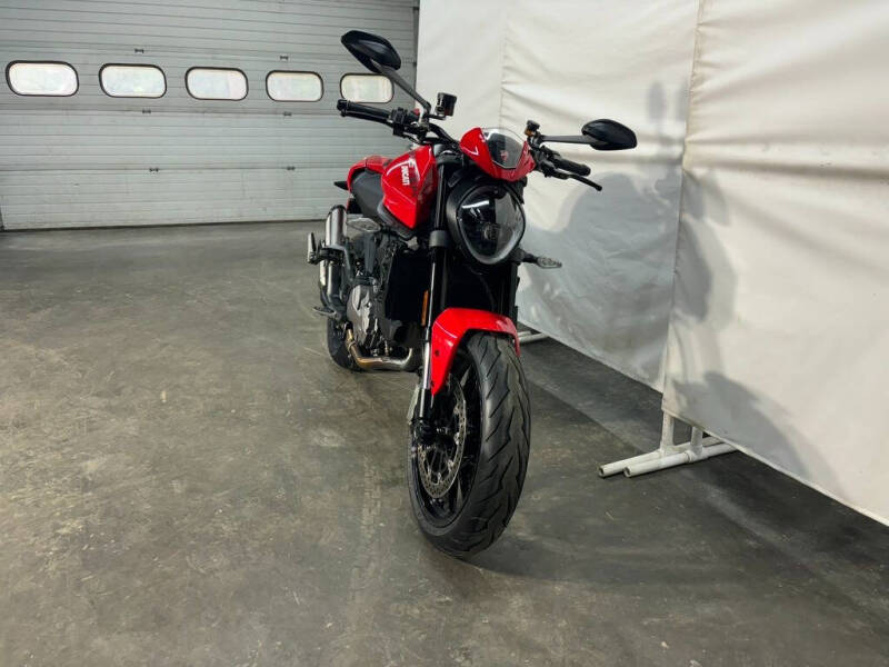 2023 Ducati Monster Plus