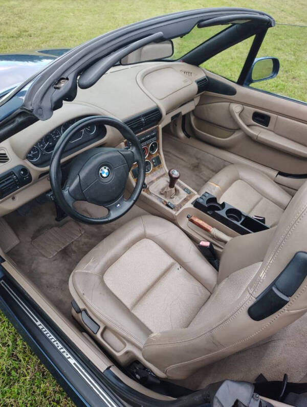 2001 BMW Z3 2.5i