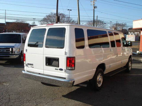 2013 Ford E-Series E-350 SD XLT