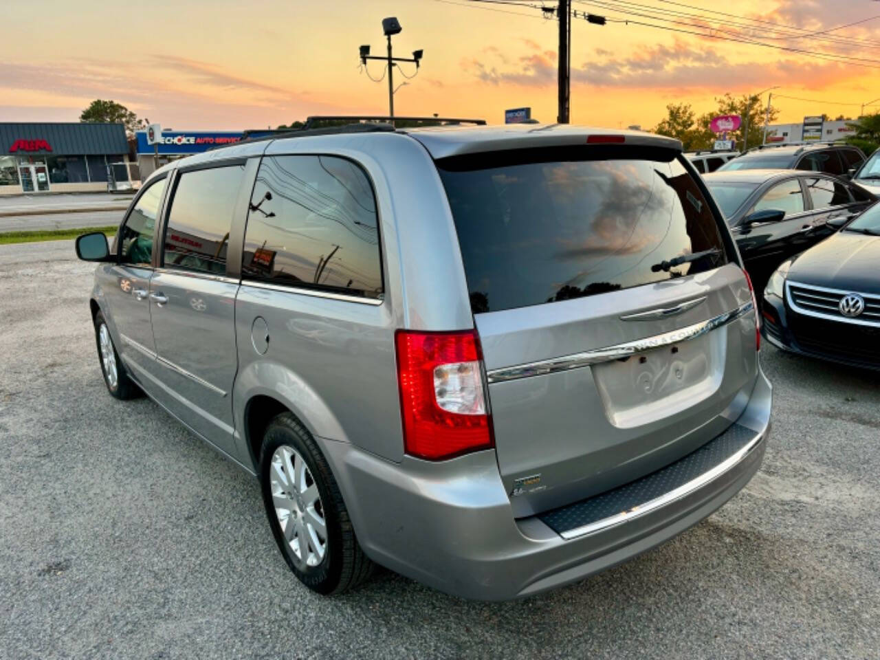 2016 Chrysler Town and Country for sale at Auto Nation in Norfolk, VA