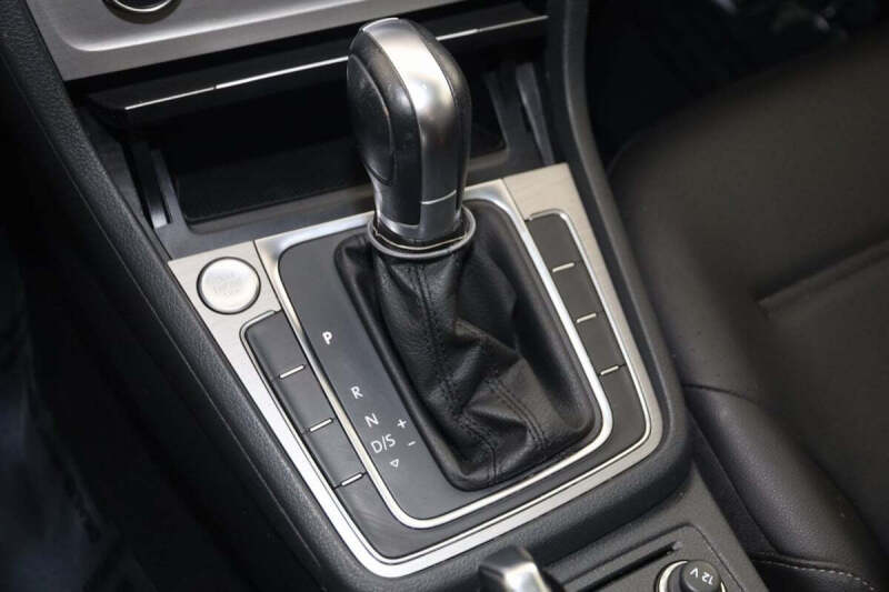 2017 Volkswagen Golf TSI Wolfsburg Edition