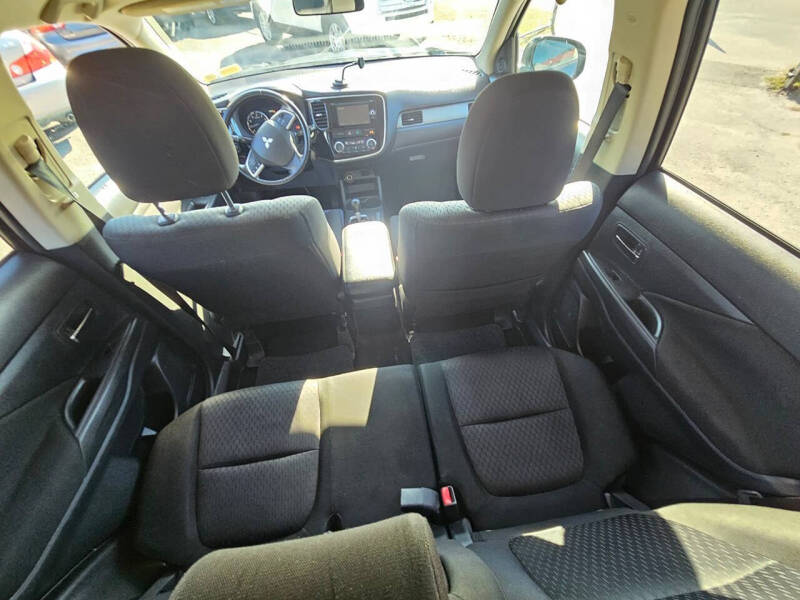 2014 Mitsubishi Outlander SE