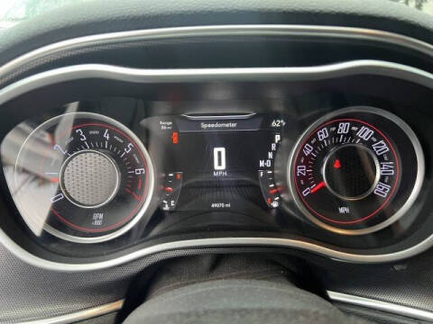 2015 Dodge Challenger SXT Plus