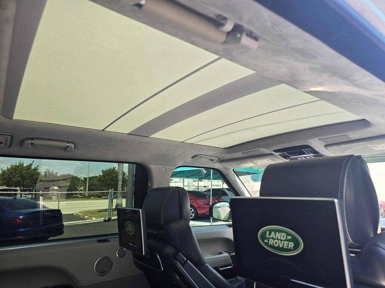 2016 Land Rover Range Rover 16