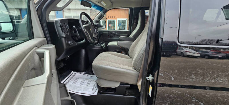 2019 Chevrolet Express LS 3500