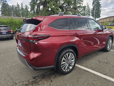 2024 Toyota Highlander Platinum