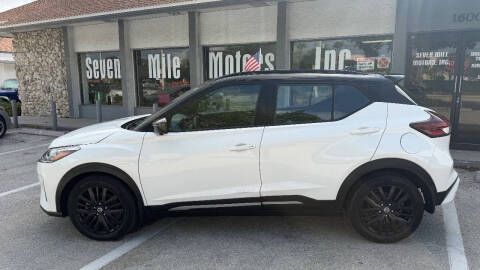 2021 Nissan Kicks SR
