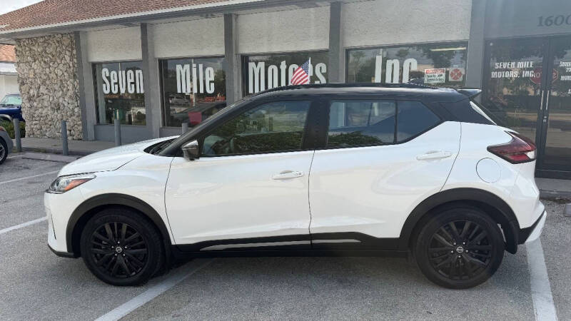 2021 Nissan Kicks SR