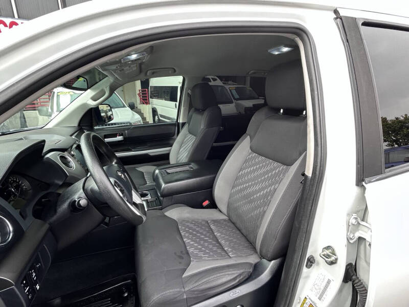 2020 Toyota Tundra SR5