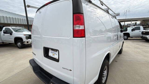 2022 Chevrolet Express 2500