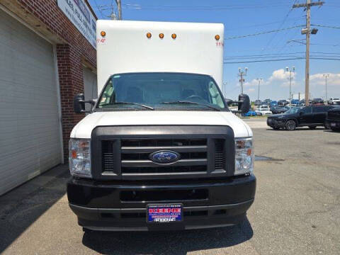 2024 Ford E-Series