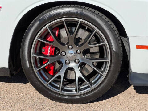 2016 Dodge Challenger SRT 392